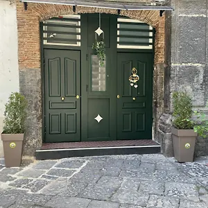 Apartament Mary's, Neapol